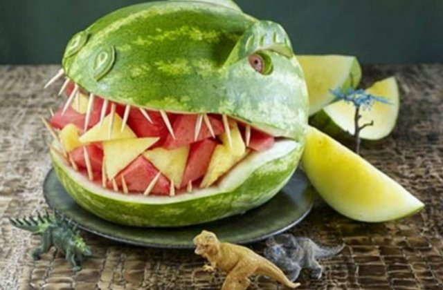 Maiestria genereaza arta! Tot ce NU stiai ca poti face cu un pepene