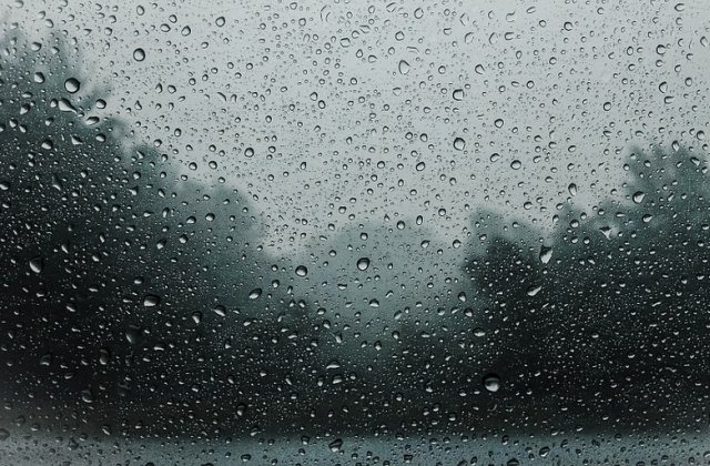 Informare meteo de ploi si vijelii. Care vor fi zonele afectate