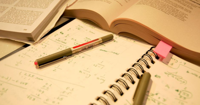 Elevii vor sustine astazi prima proba din examenul "maturitatii"