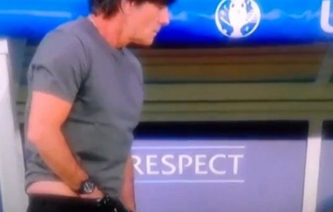 Euro 2016- Faza zilei: Cum a fost surprins Joachim Low de camerele tv
