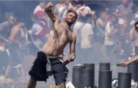  Video  EURO 2016 | Franta ia masuri dupa violente