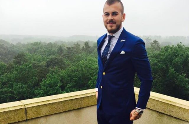 Cautat pentru a fi introdus pe teren in meciul cu Franta, Alibec fuma in vestiar