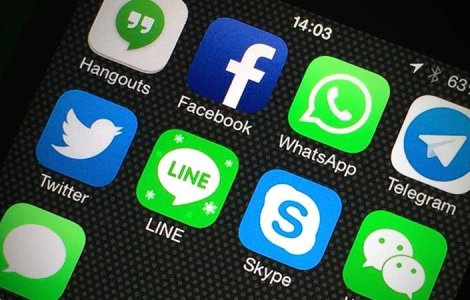 Acum puteti da SMS-uri direct din Facebook Messenger