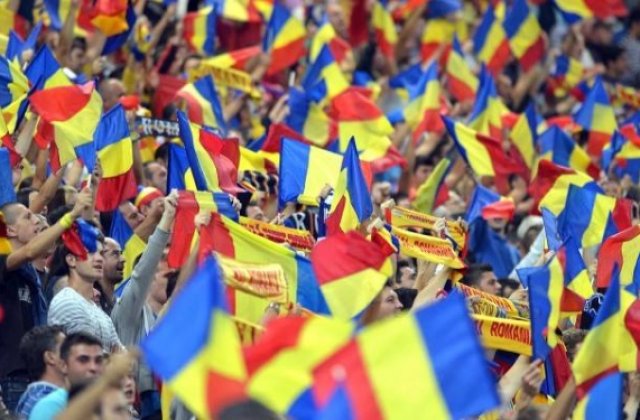 [FOTO] Parisul este albastru, galben si rosu. Fanii romani au iesit in strada, iar politistii au blocat strazile