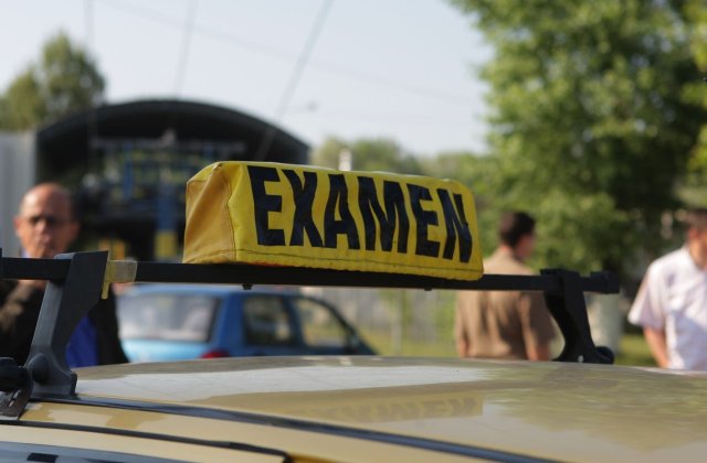 Vrei permis auto? Va trebui sa dai patru probe, in loc de doua