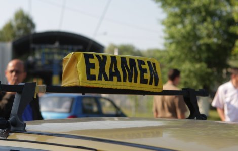 Vrei permis auto? Va trebui sa dai patru probe, in loc de doua