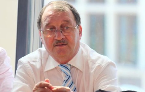 Mircea Basescu, condamnat definitiv la patru ani cu executare