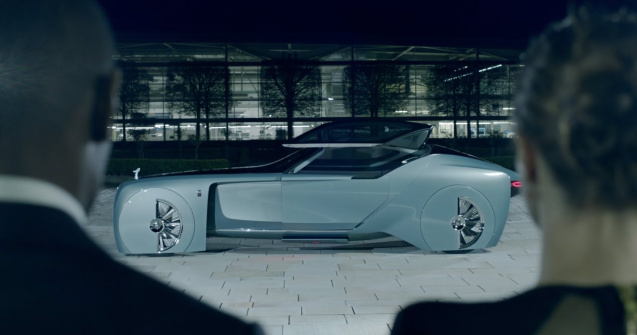  Top  Rolls-Royce prezinta "Vision 100"