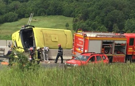 Politia Brasov: Copiii din autocarul implicat in accident au varste cuprinse intre 12 si 17 ani