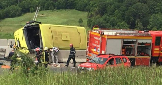 Politia Brasov: Copiii din autocarul implicat in accident au varste cuprinse intre 12 si 17 ani