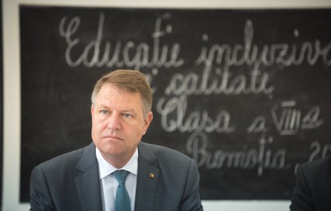 Presedintele Romaniei, in vizita la scoala din Motoseni,