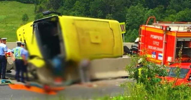 Cinci adolescenti raniti in accidentul de la Persani, externati