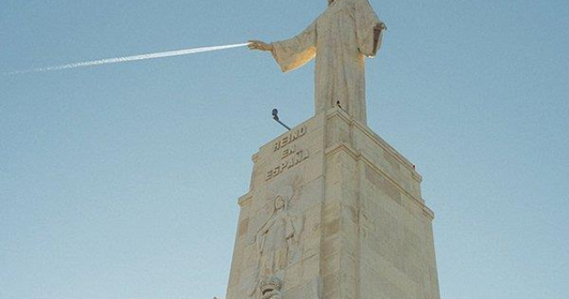  Top  Un artist reuseste sa sincronizeze cele mai frumoase instantanee