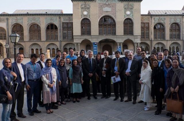 Tarile lumii au inregistrat un numar record de 65 de milioane de migranti in 2015