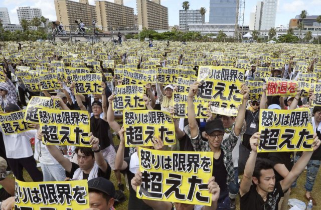 Japonezii protesteaza impotriva bazelor americane