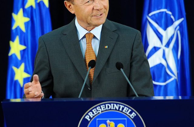 Traian Basescu: Nu va fi niciun Brexit; David Cameron a jucat o carte care-i va iesi