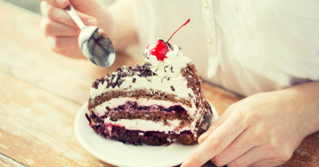 Specialistii atrag atentia: Ne putem ingrasa la loc daca nu facem asta