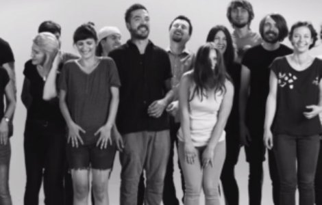 Vita de Vie lanseaza clipul piesei "Pe plaja-n Vama la 5"