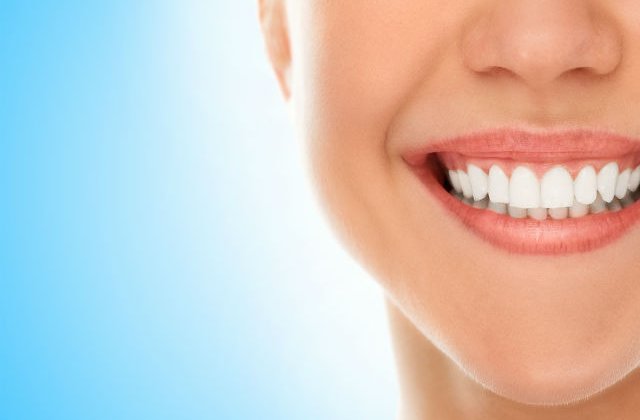 Obiceiuri periculoase care afecteaza smaltul dintilor