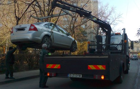Masinile parcate neregulamentar vor putea fi ridicate din nou