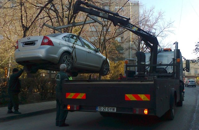 Masinile parcate neregulamentar vor putea fi ridicate din nou