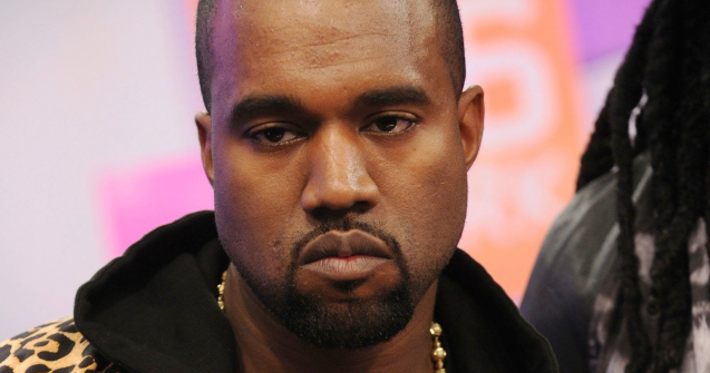  Foto  George Bush si Donald Trump dorm intr-acelasi pat cu Kanye West