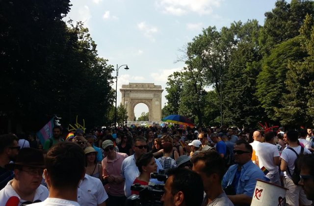 Primarul Londrei a condus marsul PRIDE din Regatul Unit, in Romania a participat ministrul Violeta Alexandru