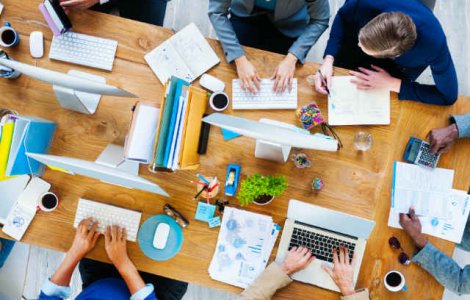 5 schimbari pe piata muncii de care companiile si angajatii ar trebui sa tina cont