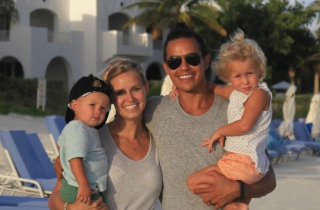 [VIDEO] Aceasta familie a vandut tot si a plecat in jurul lumii