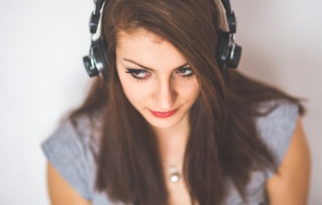  Top  Riscuri nebanuite: 7 moduri in care muzica iti poate face rau