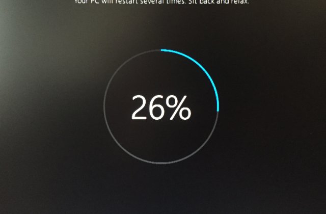 Microsoft a platit 10.000 de dolari unei femei pentru instalarea Windows 10