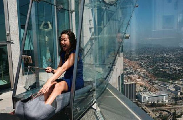 [VIDEO] Toboganul de sticla, cea mai tare atractie turistica