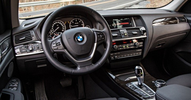 BMW recheama 1.780 masini X3 si X4 din Romania