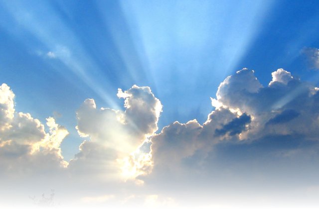 Prognoza meteo pentru vineri si sambata: Vremea va fi calduroasa in cea mai mare parte a tarii