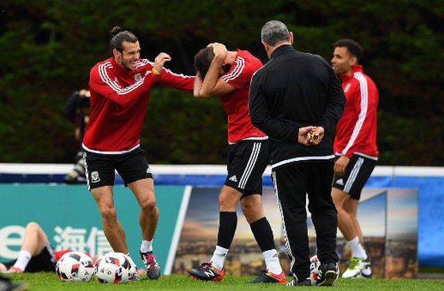 Tara Galilor infrunta Belgia pentru un loc in semifinalele EURO