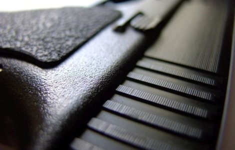 Atac armat intr-o cafenea din nordul Serbiei, soldat cu cinci morti si 20 de raniti