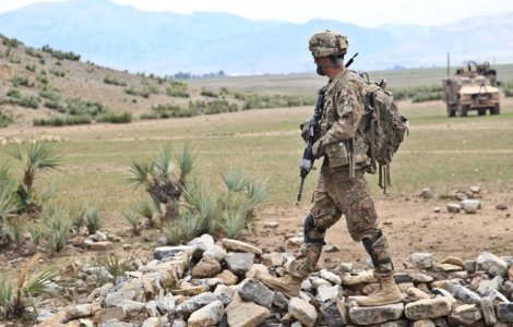 Noul lider al talibanilor indeamna SUA sa puna capat ocupatiei Afganistanului