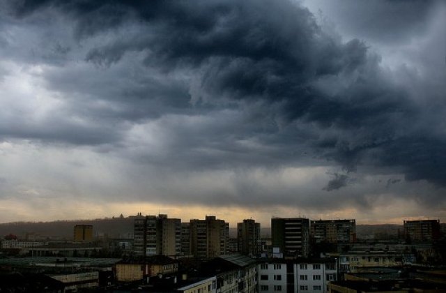 Meteorologii ANM au transmis o avertizare de vreme rea