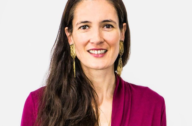 Clotilde Armand o contracareaza pe Gabriela Firea