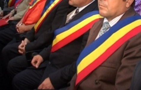 Angajatii din administratia publica locala intra in greva