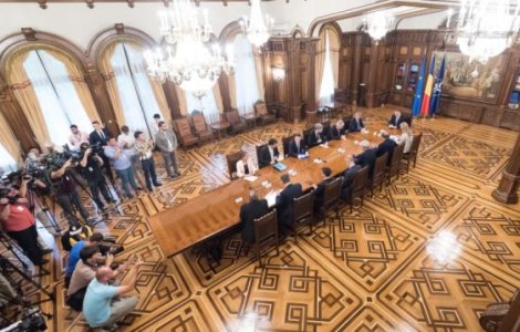 Liderii partidelor au acceptat elaborarea unui proiect de tara