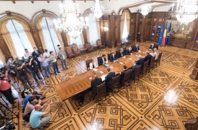 Presedintele Iohannis: Liderii partidelor au acceptat elaborarea unui proiect de tara pe care sa-l sustina toti