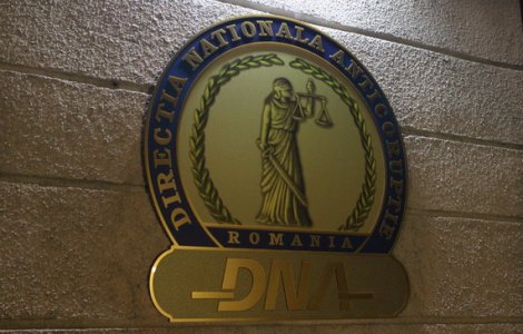 DNA: Procuror acuzat ca primea bani ca taxa de protectie