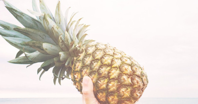 Motivul pentru care iti simti gura aspra atunci cand mananci ananas