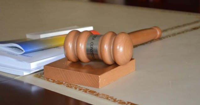 Primarii condamnati cu suspendare isi pierd mandatul - CCR