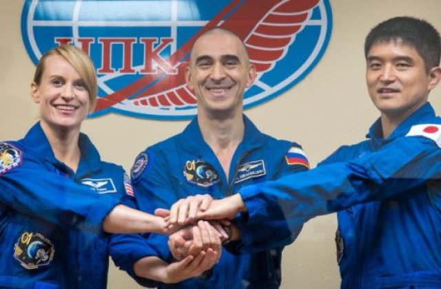 Trei astronauti au decolat catre Statia Spatiala Internationala