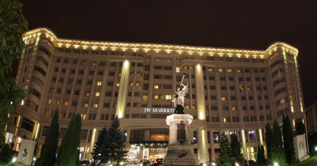Directorul financiar al Hotelului Marriott, sub control judiciar