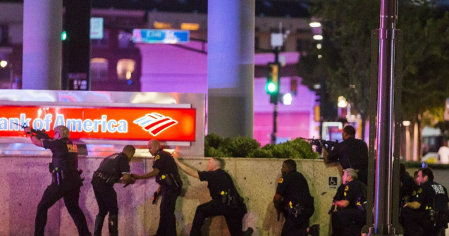  Update  Al cincilea ofiter de politie a murit, alti sase oameni ai legii sunt raniti