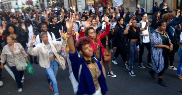 Politia britanica a inregistrat o crestere cu peste 40% a numarului de infractiuni rasiste