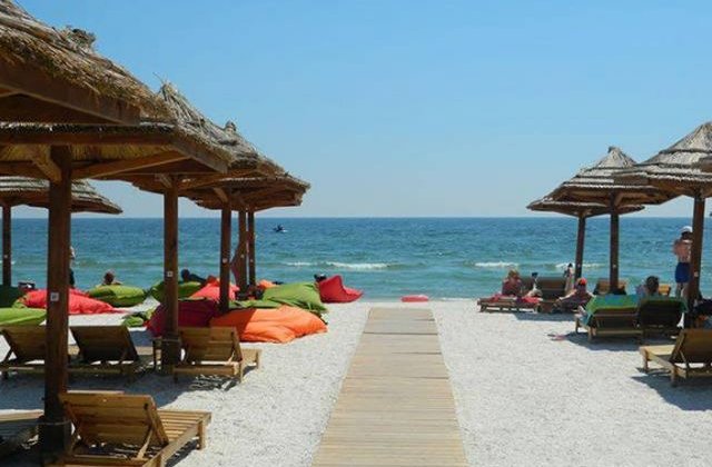 Administratorii plajelor de pe litoral nu respecta regulile